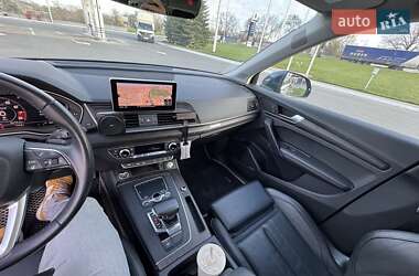 Внедорожник / Кроссовер Audi Q5 2018 в 