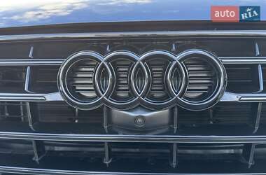 Внедорожник / Кроссовер Audi Q5 2018 в 