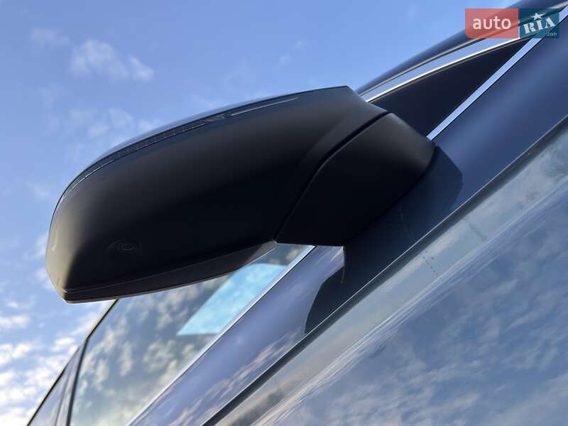 Внедорожник / Кроссовер Audi Q5 2018 в Одессе