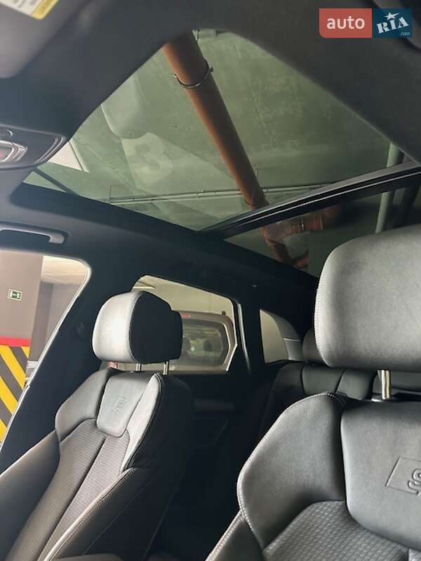 Позашляховик / Кросовер Audi Q5 2021 в Львові