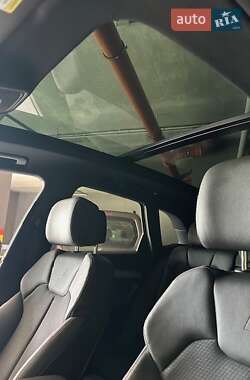 Внедорожник / Кроссовер Audi Q5 2021 в 