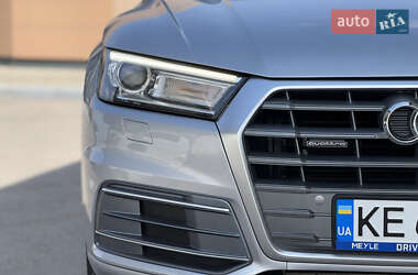 Внедорожник / Кроссовер Audi Q5 2018 в 