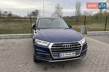 Внедорожник / Кроссовер Audi Q5 2018 в 
