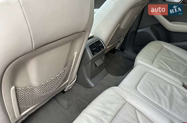 Внедорожник / Кроссовер Audi Q5 2010 в 