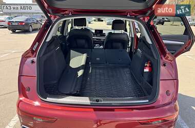 Позашляховик / Кросовер Audi Q5 2019 в 