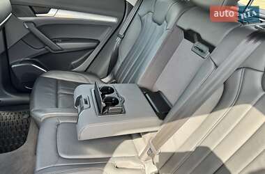 Позашляховик / Кросовер Audi Q5 2019 в 