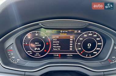 Позашляховик / Кросовер Audi Q5 2019 в 
