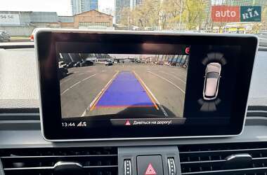 Позашляховик / Кросовер Audi Q5 2019 в 