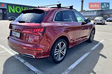Позашляховик / Кросовер Audi Q5 2019 в 