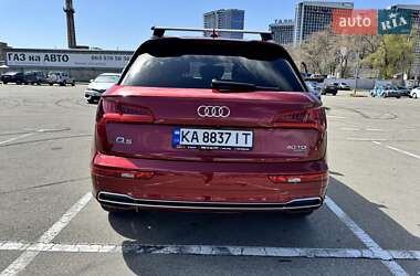 Позашляховик / Кросовер Audi Q5 2019 в 