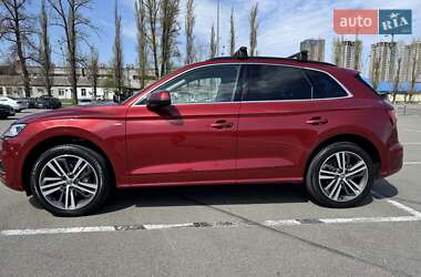 Позашляховик / Кросовер Audi Q5 2019 в 