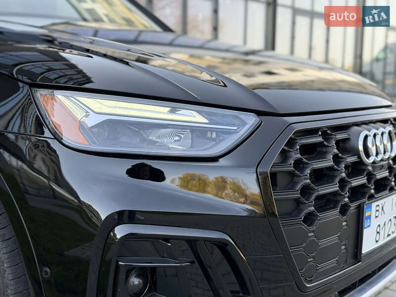 Позашляховик / Кросовер Audi Q5 2021 в Рівному