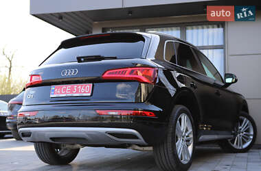 Внедорожник / Кроссовер Audi Q5 2019 в 