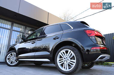 Внедорожник / Кроссовер Audi Q5 2019 в 
