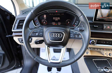 Внедорожник / Кроссовер Audi Q5 2019 в 