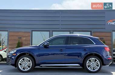 Внедорожник / Кроссовер Audi Q5 2018 в 