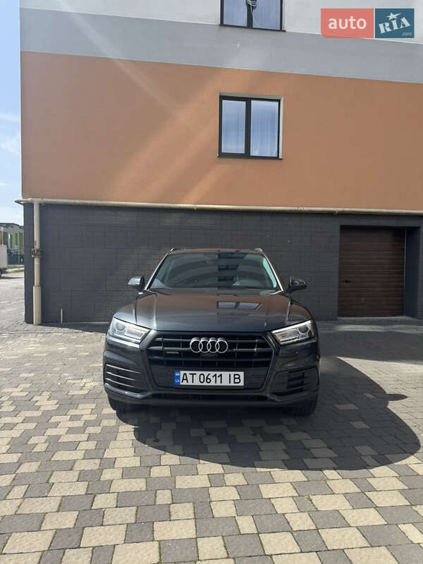 Внедорожник / Кроссовер Audi Q5 2019 в Ивано-Франковске