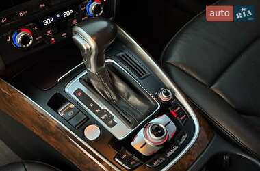 Позашляховик / Кросовер Audi Q5 2015 в 