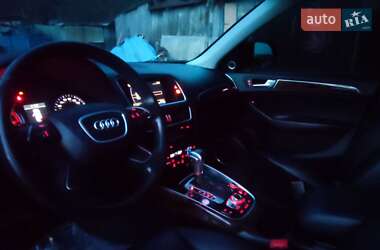 Позашляховик / Кросовер Audi Q5 2015 в 