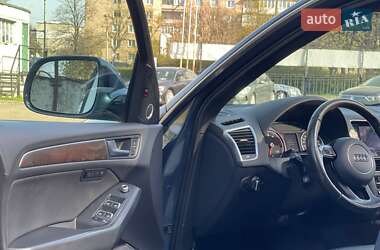 Внедорожник / Кроссовер Audi Q5 2015 в 