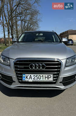 Внедорожник / Кроссовер Audi Q5 2016 в 