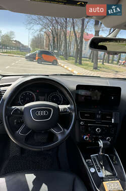 Внедорожник / Кроссовер Audi Q5 2016 в 