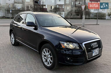 Позашляховик / Кросовер Audi Q5 2010 в 