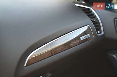 Внедорожник / Кроссовер Audi Q5 2015 в 