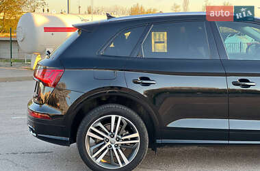 Внедорожник / Кроссовер Audi Q5 2019 в 