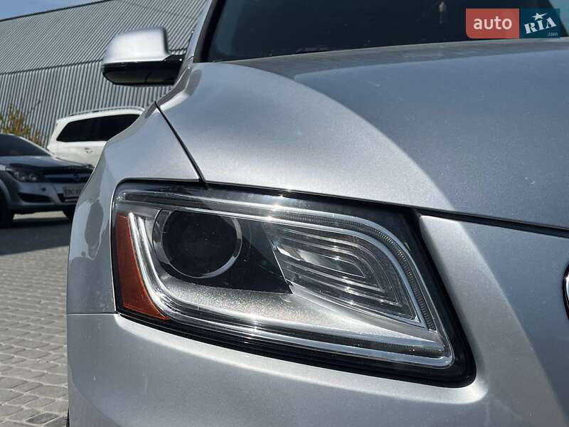 Позашляховик / Кросовер Audi Q5 2015 в Львові