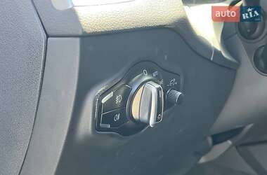 Позашляховик / Кросовер Audi Q5 2015 в 