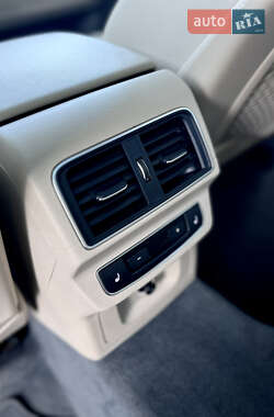Внедорожник / Кроссовер Audi Q5 2018 в 