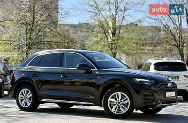 Внедорожник / Кроссовер Audi Q5 2022 в 