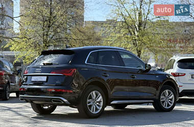 Внедорожник / Кроссовер Audi Q5 2022 в 