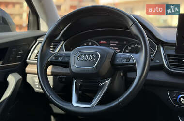 Внедорожник / Кроссовер Audi Q5 2022 в 