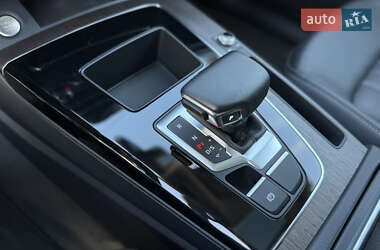 Внедорожник / Кроссовер Audi Q5 2022 в 