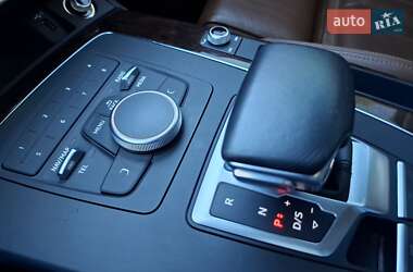 Внедорожник / Кроссовер Audi Q5 2018 в 
