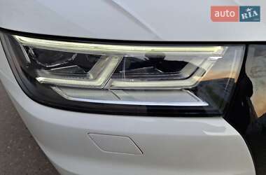 Внедорожник / Кроссовер Audi Q5 2018 в 