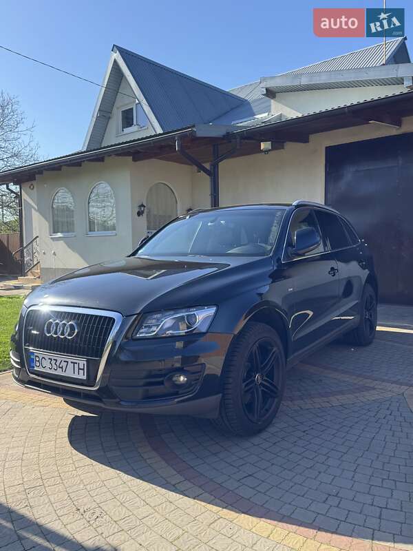 Внедорожник / Кроссовер Audi Q5 2011 в 