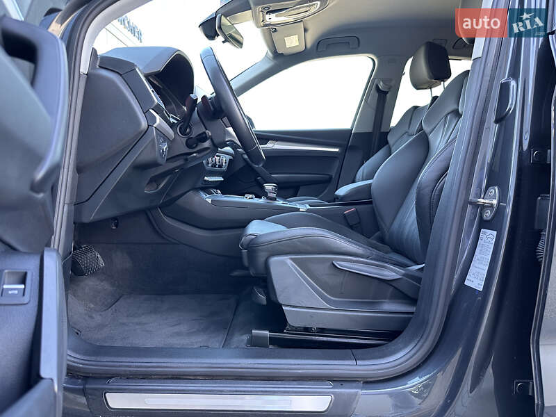 Внедорожник / Кроссовер Audi Q5 2020 в Львове