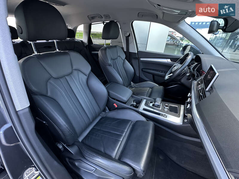 Внедорожник / Кроссовер Audi Q5 2020 в Львове