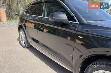 Внедорожник / Кроссовер Audi Q5 2018 в 