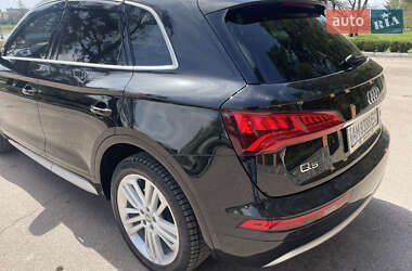 Внедорожник / Кроссовер Audi Q5 2018 в 