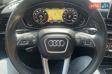 Внедорожник / Кроссовер Audi Q5 2018 в 