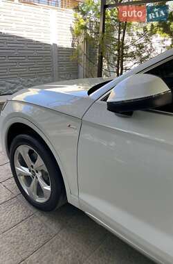 Внедорожник / Кроссовер Audi Q5 2023 в 