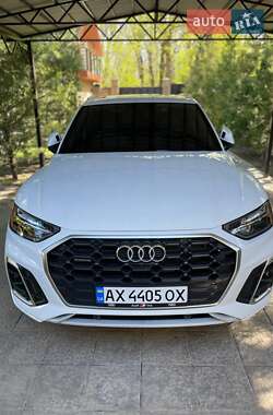 Внедорожник / Кроссовер Audi Q5 2023 в 