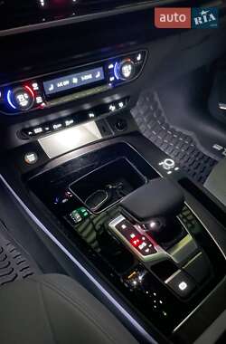 Внедорожник / Кроссовер Audi Q5 2023 в 