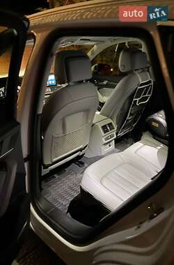 Внедорожник / Кроссовер Audi Q5 2023 в 