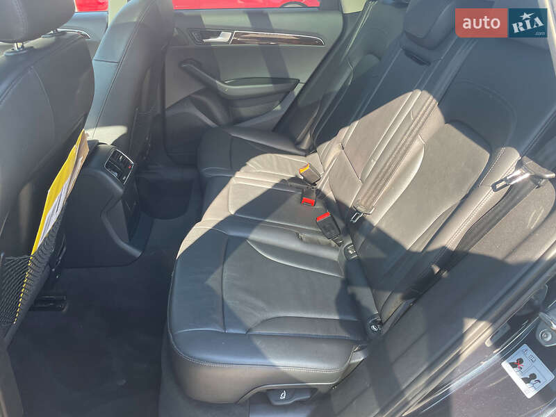 Внедорожник / Кроссовер Audi Q5 2012 в Киеве