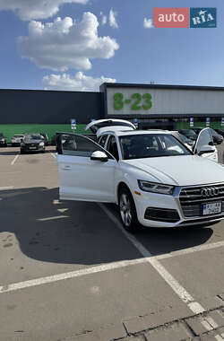Внедорожник / Кроссовер Audi Q5 2017 в 
